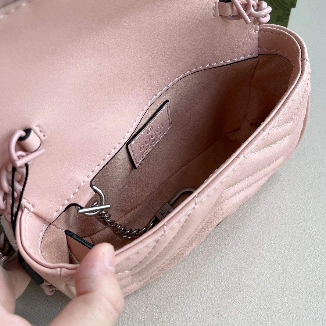 Gucci AAA Quality Messenger Bags For Women Reliable 1758