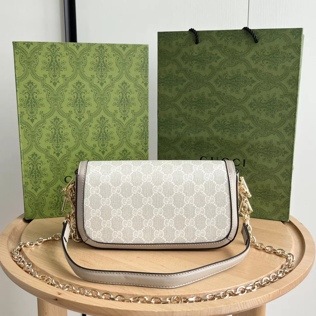 Gucci AAA Quality Messenger Bags For Women Reliable 6806