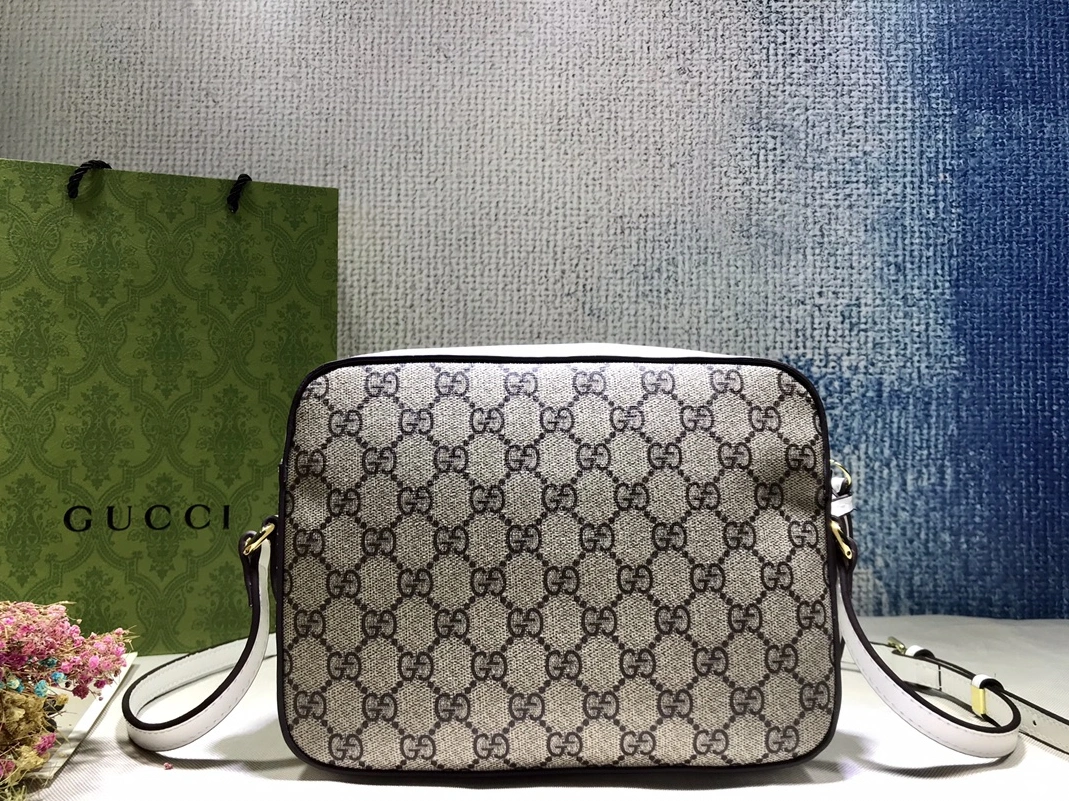 Gucci AAA Quality Messenger Bags For Women Resilient 4540