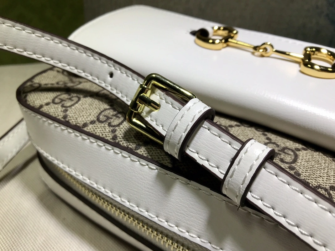 Gucci AAA Quality Messenger Bags For Women Resilient 4540