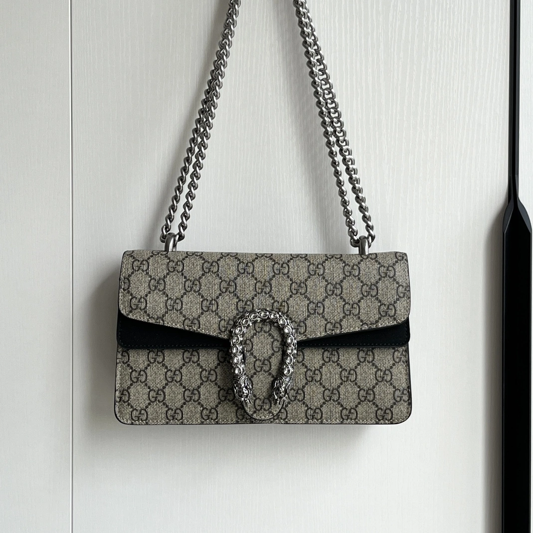 Gucci AAA Quality Messenger Bags For Women Resilient 9813