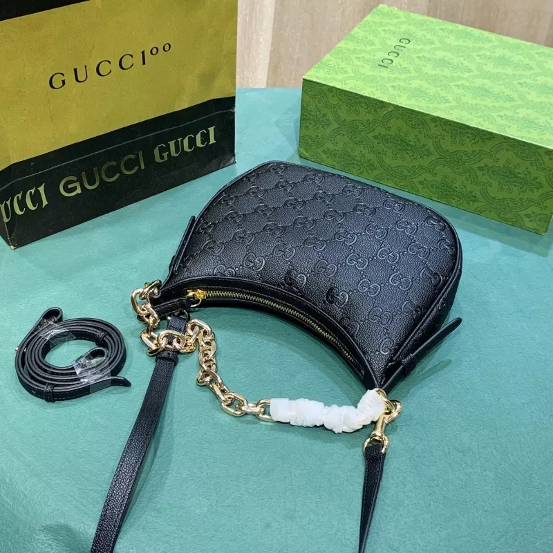 Gucci AAA Quality Messenger Bags For Women Sleek 1384