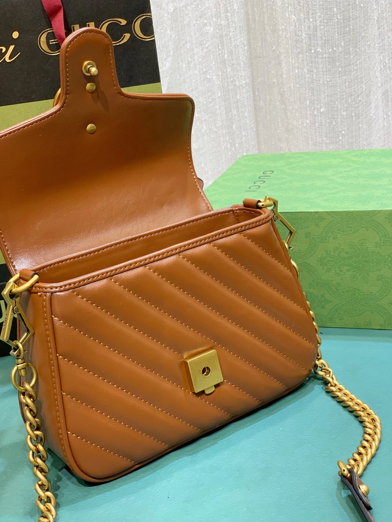 Gucci AAA Quality Messenger Bags For Women SmartChoice 4212
