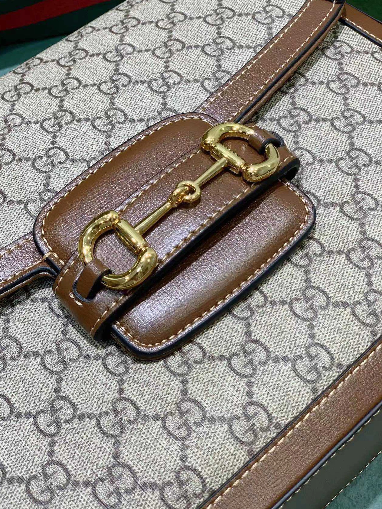 Gucci AAA Quality Messenger Bags For Women SmartChoice 8299