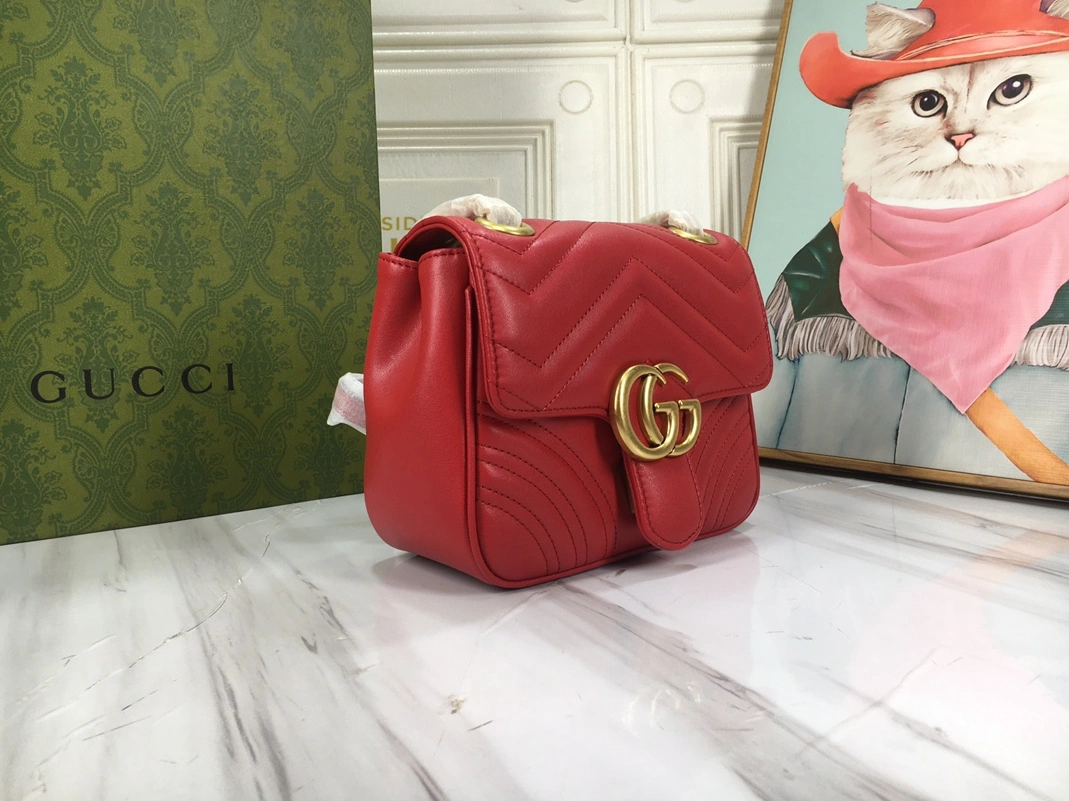 Gucci AAA Quality Messenger Bags For Women Sophisticated 1749