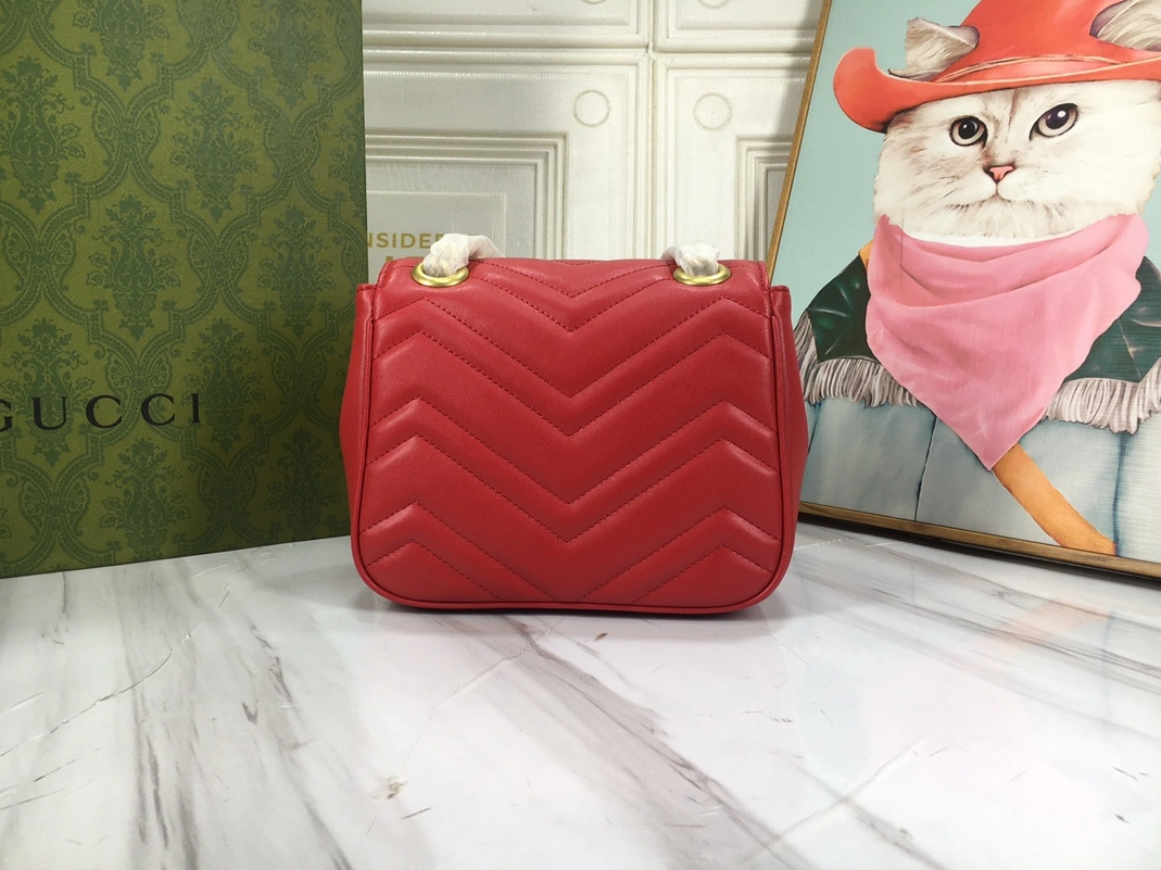 Gucci AAA Quality Messenger Bags For Women Sophisticated 1749