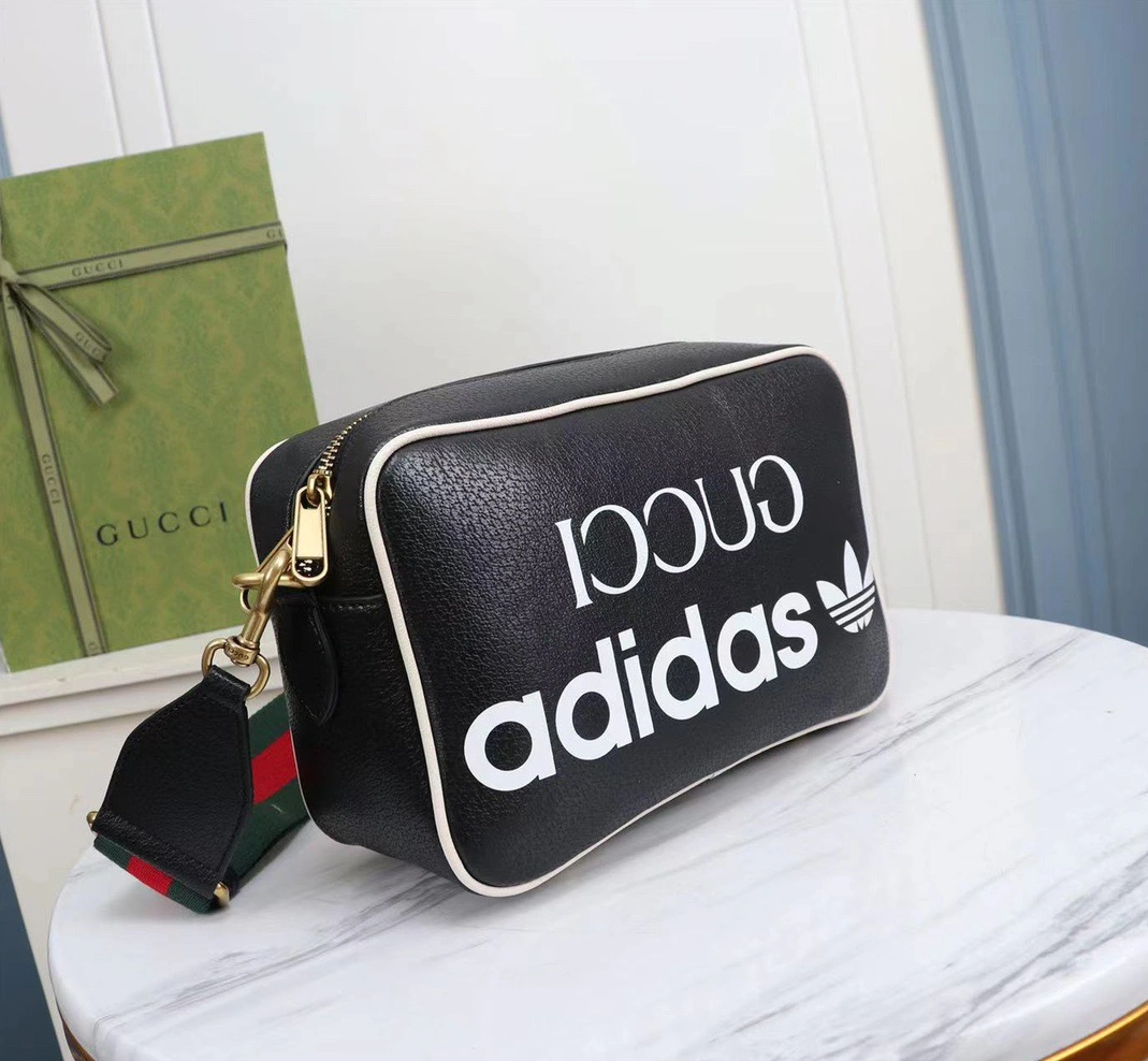 Gucci AAA Quality Messenger Bags For Women Sophisticated 3457