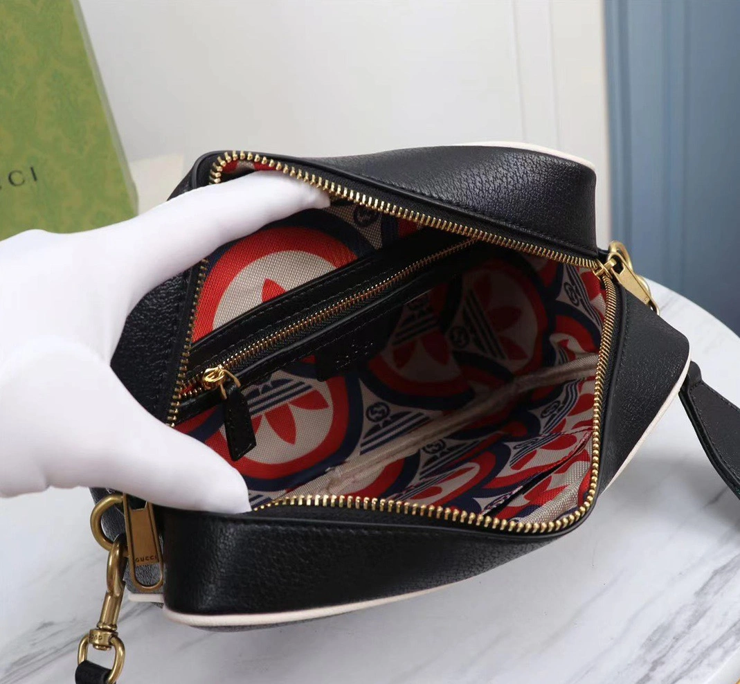Gucci AAA Quality Messenger Bags For Women Sophisticated 3457