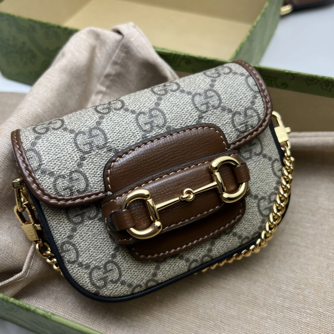 Gucci AAA Quality Messenger Bags For Women Sophisticated 5424