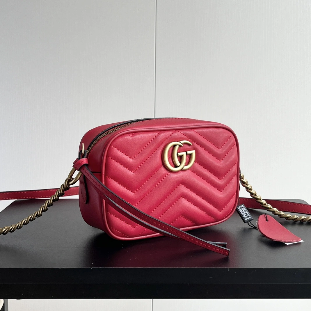 Gucci AAA Quality Messenger Bags For Women Sophisticated 5606