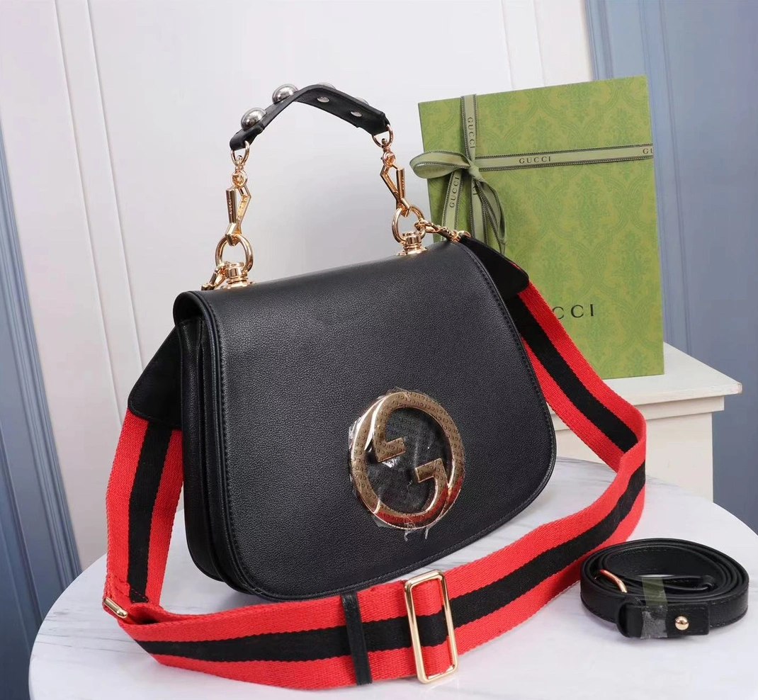 Gucci AAA Quality Messenger Bags For Women Sophisticated 9161