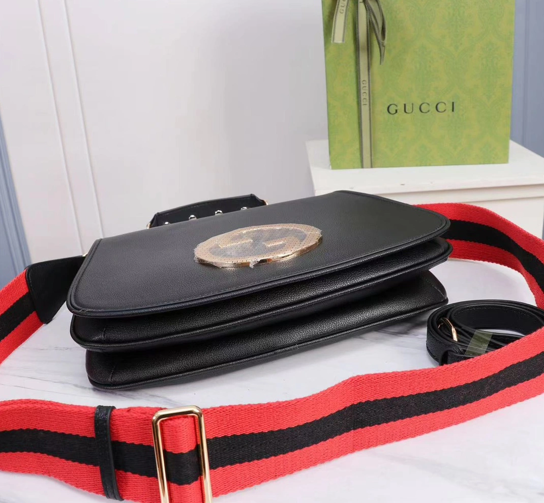 Gucci AAA Quality Messenger Bags For Women Sophisticated 9161