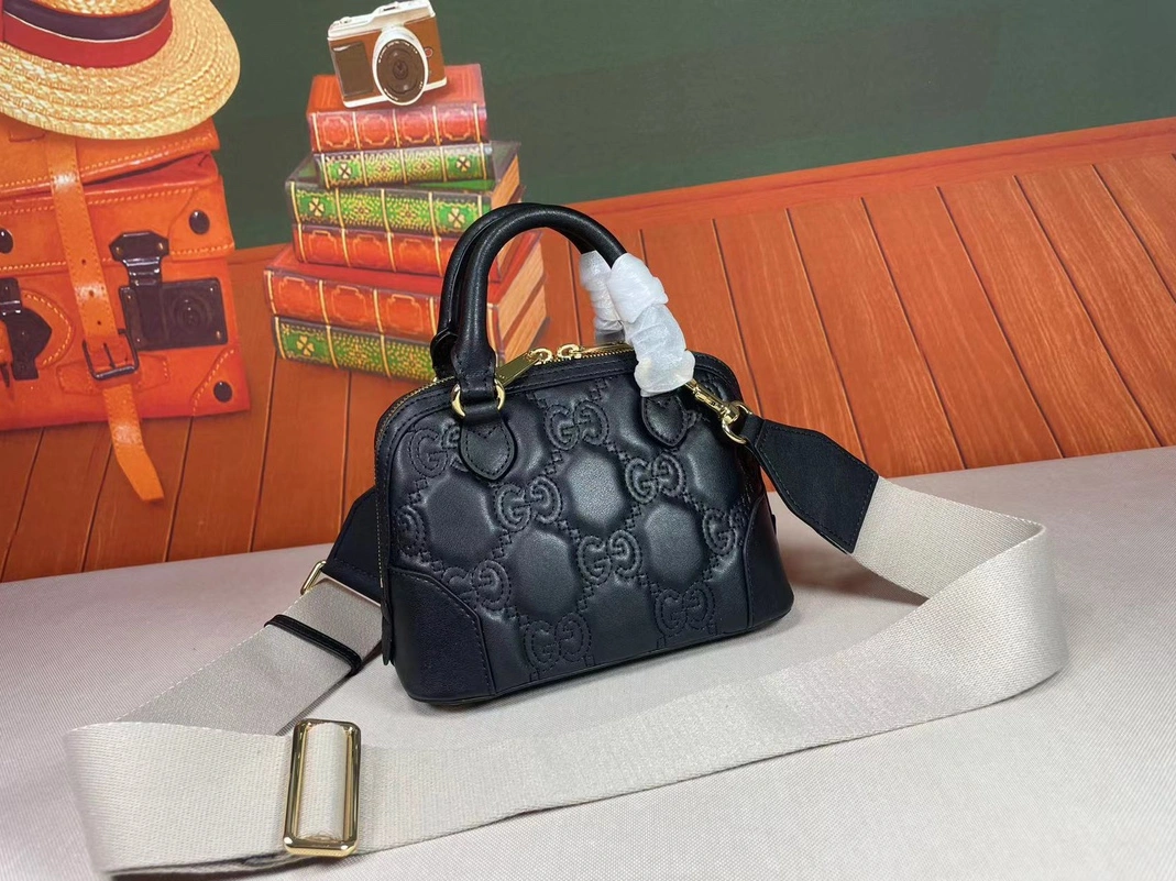 Gucci AAA Quality Messenger Bags For Women SportInspired 2998