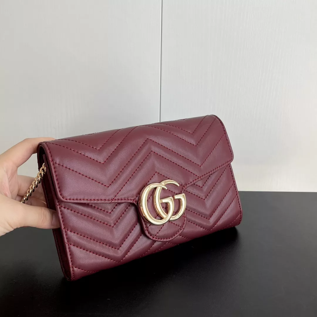 Gucci AAA Quality Messenger Bags For Women SportInspired 9990