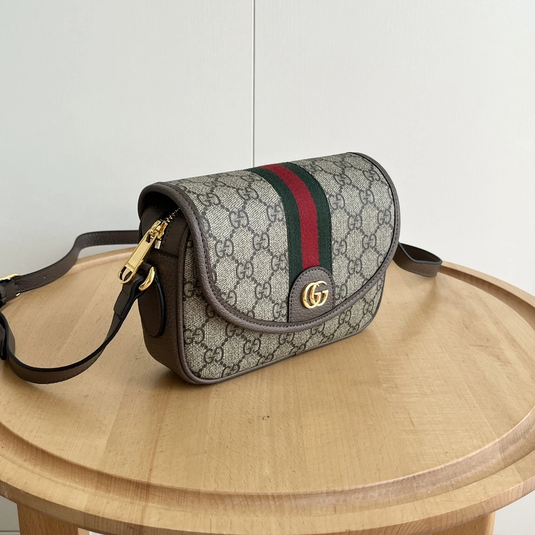 Gucci AAA Quality Messenger Bags For Women StreetReady 1469