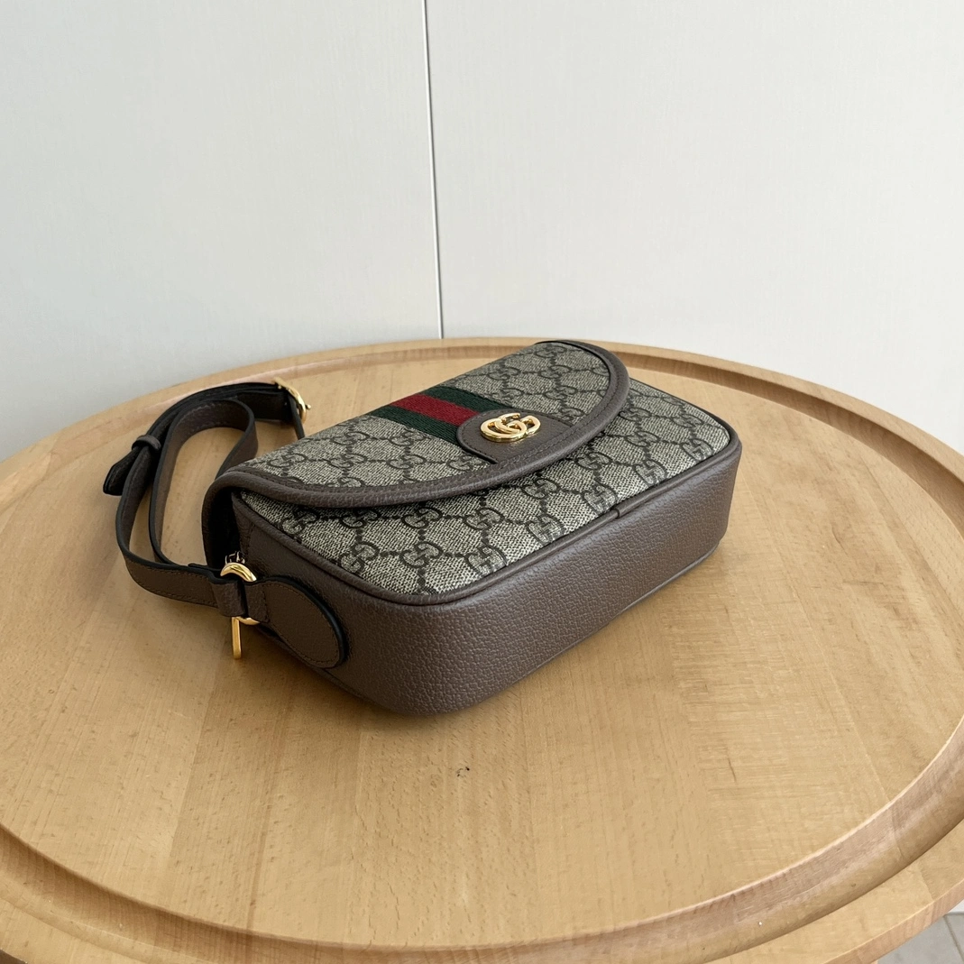 Gucci AAA Quality Messenger Bags For Women StreetReady 1469