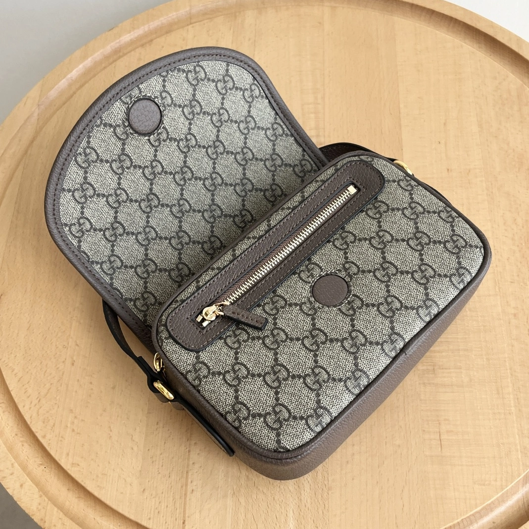 Gucci AAA Quality Messenger Bags For Women StreetReady 1469