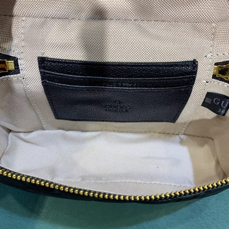 Gucci AAA Quality Messenger Bags For Women StreetReady 1844