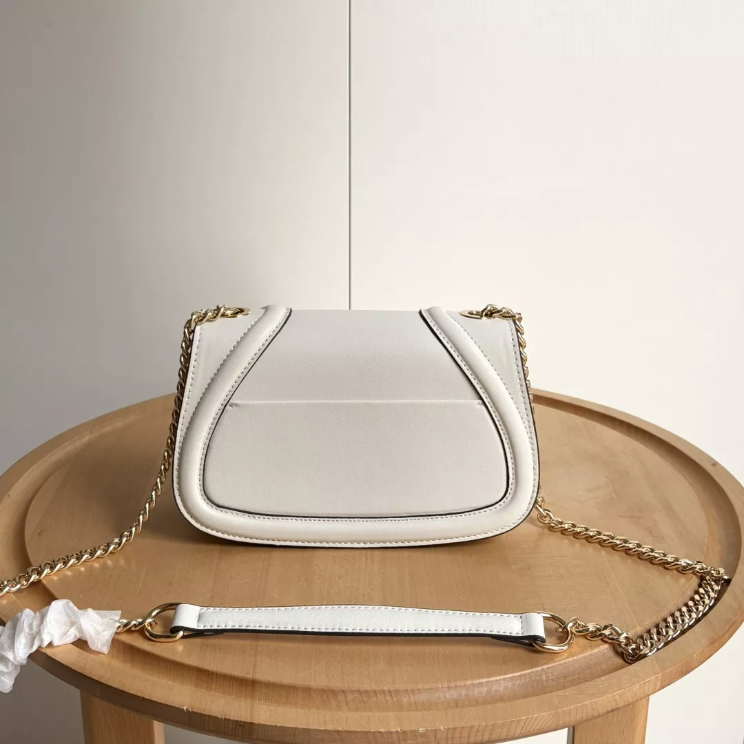 Gucci AAA Quality Messenger Bags For Women StreetReady 3438