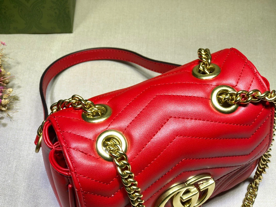 Gucci AAA Quality Messenger Bags For Women StreetReady 5374