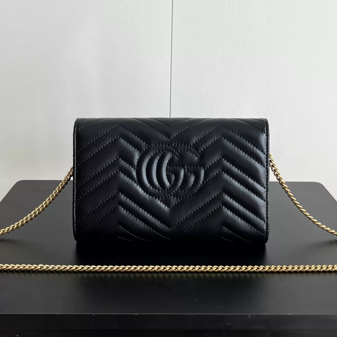 Gucci AAA Quality Messenger Bags For Women StreetReady 9420
