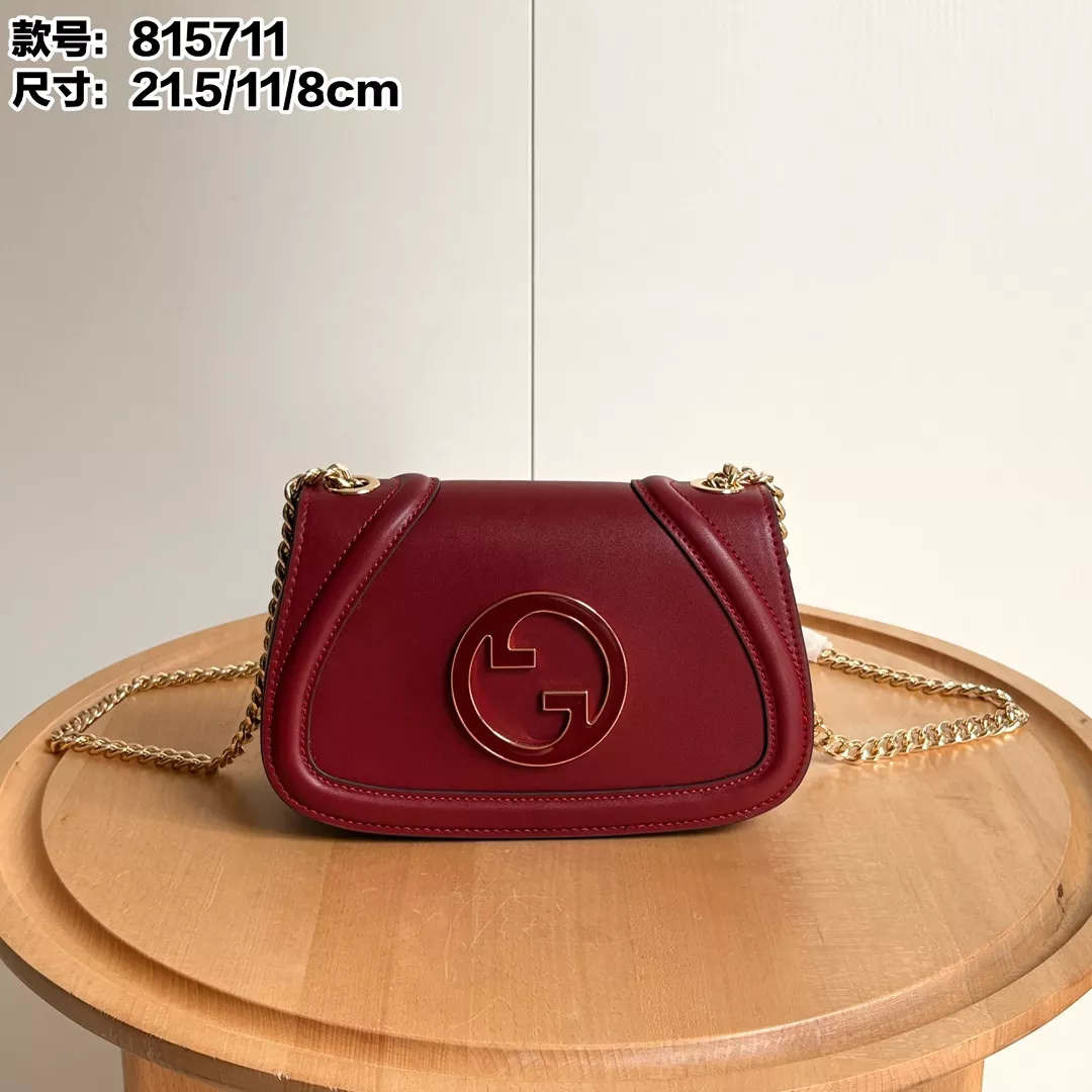 Gucci AAA Quality Messenger Bags For Women Stylish 2333