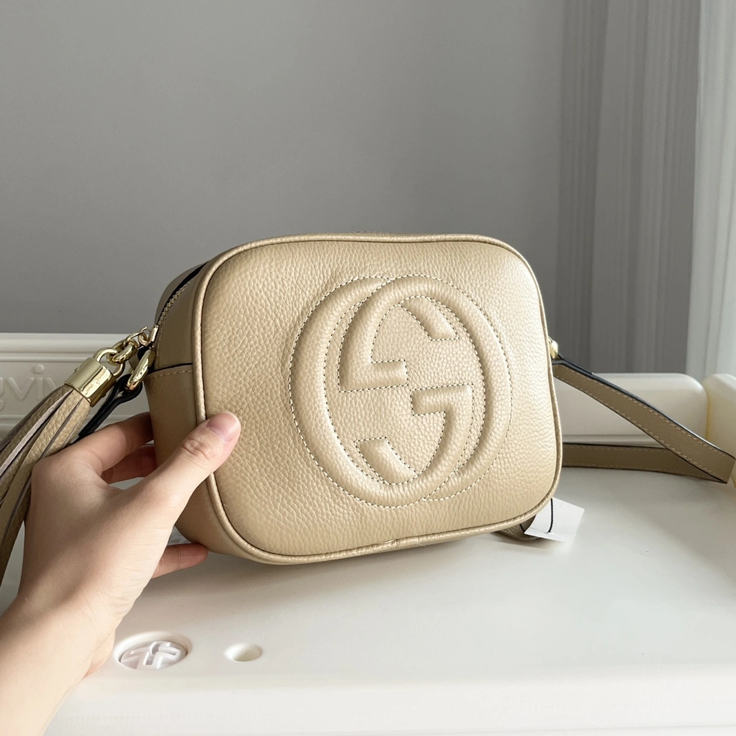 Gucci AAA Quality Messenger Bags For Women Stylish 4685