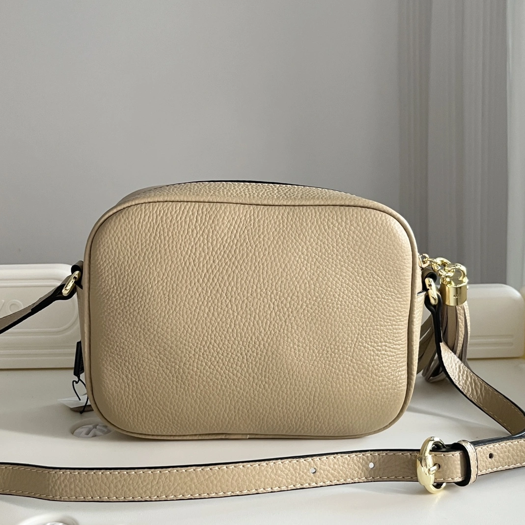 Gucci AAA Quality Messenger Bags For Women Stylish 4685