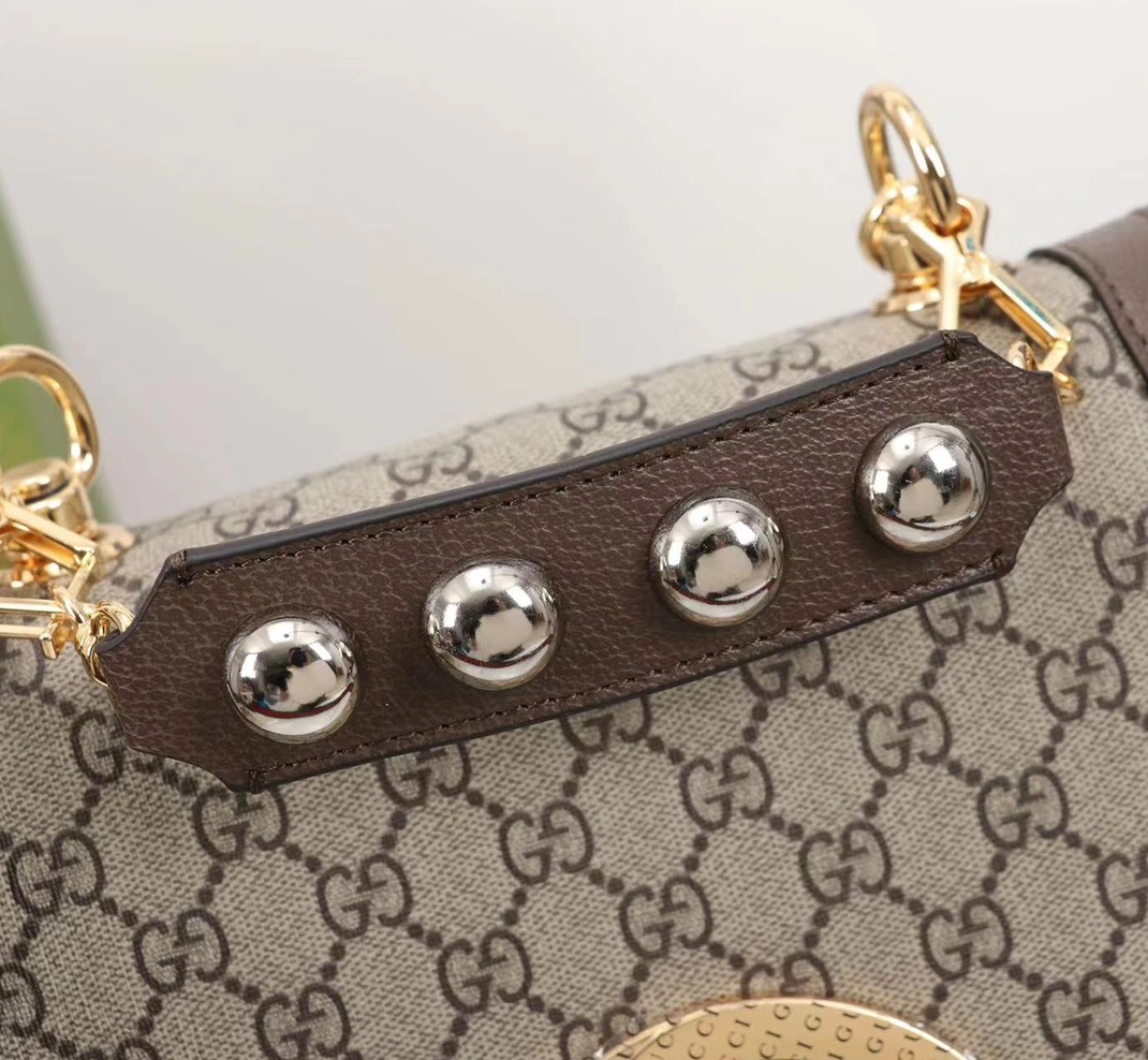Gucci AAA Quality Messenger Bags For Women Timeless 4228