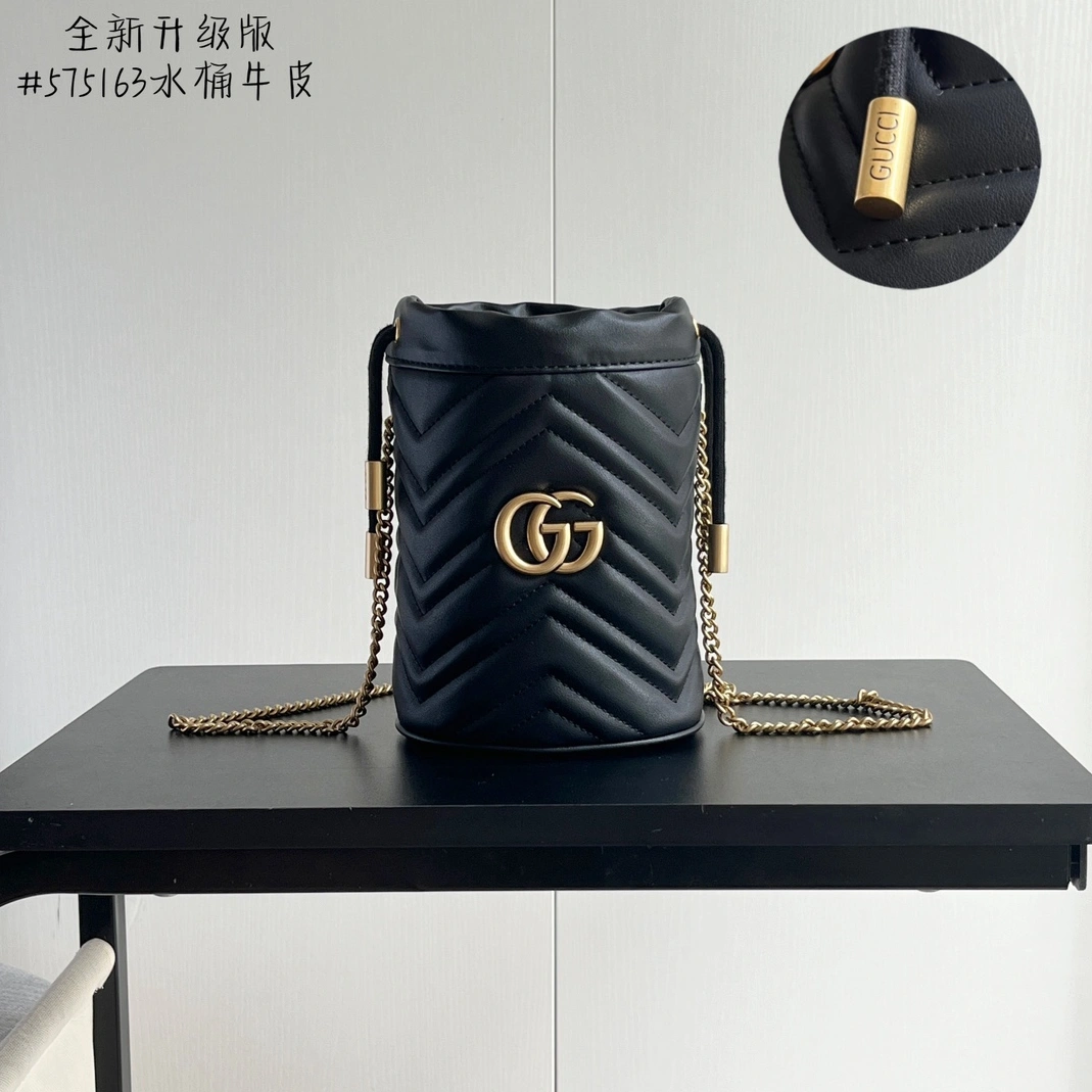 Gucci AAA Quality Messenger Bags For Women Timeless 8934