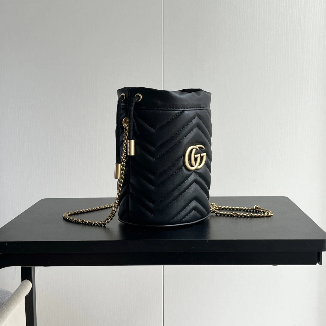 Gucci AAA Quality Messenger Bags For Women Timeless 8934