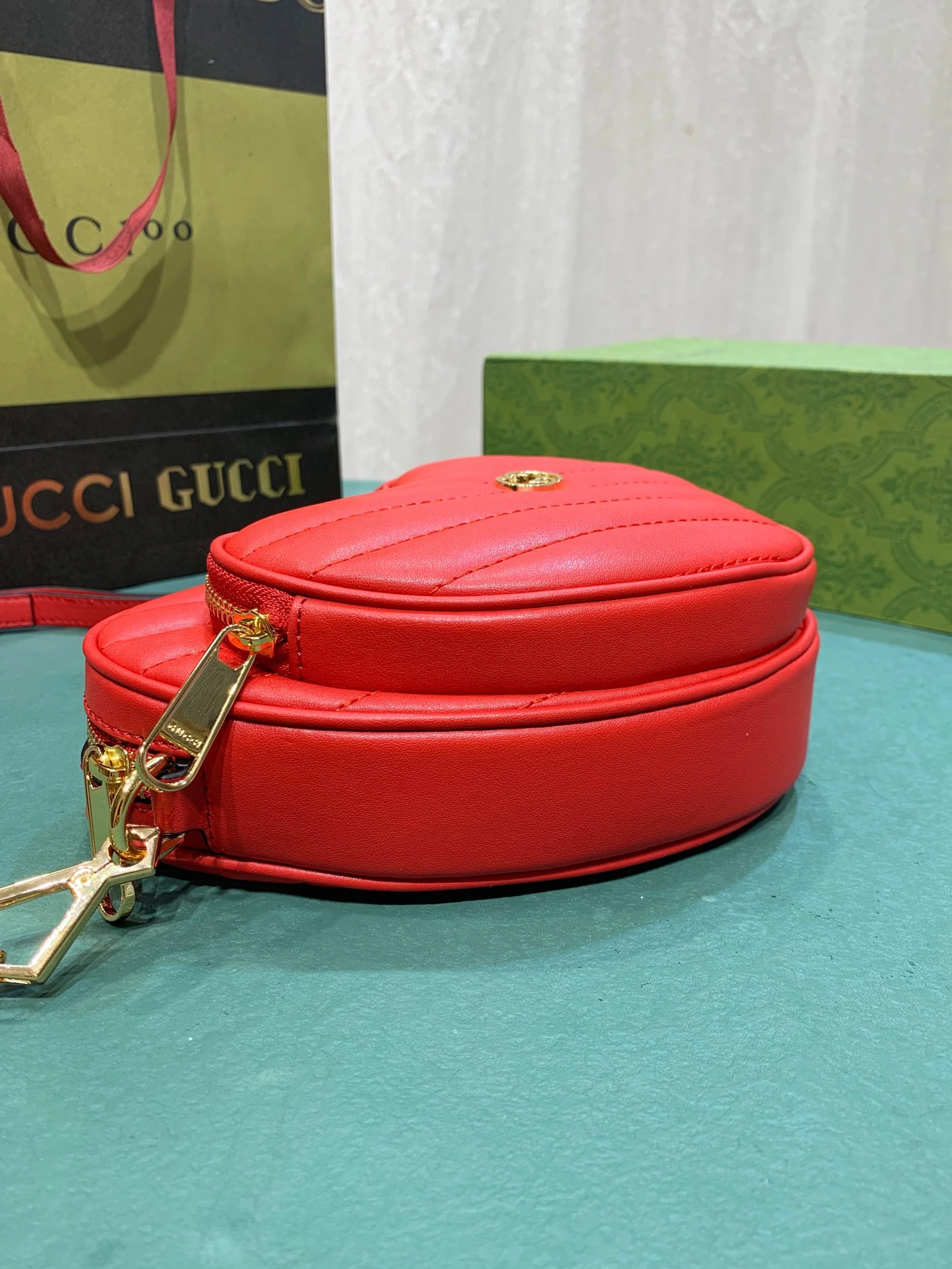 Gucci AAA Quality Messenger Bags For Women TopPick 7081