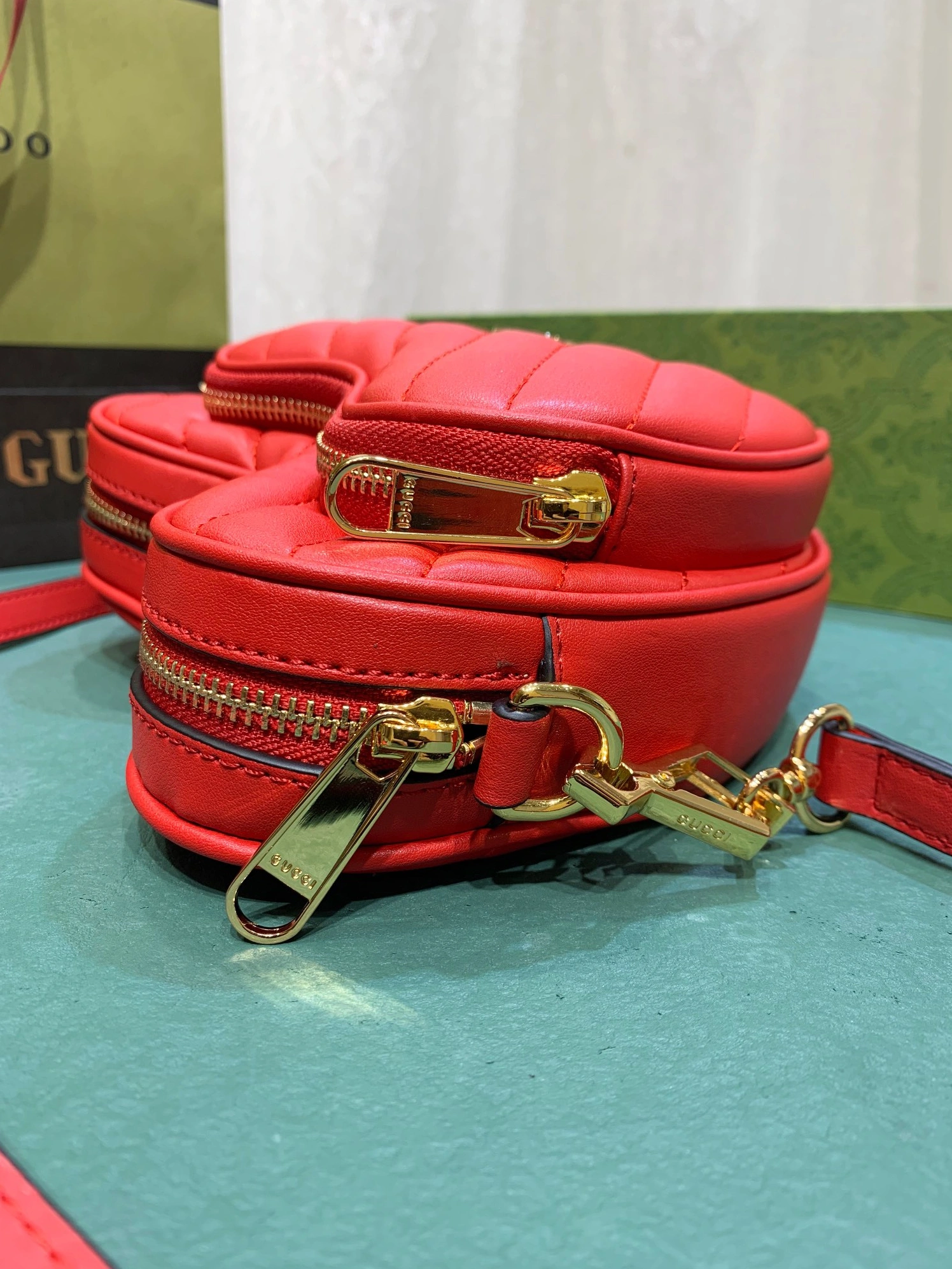 Gucci AAA Quality Messenger Bags For Women TopPick 7081