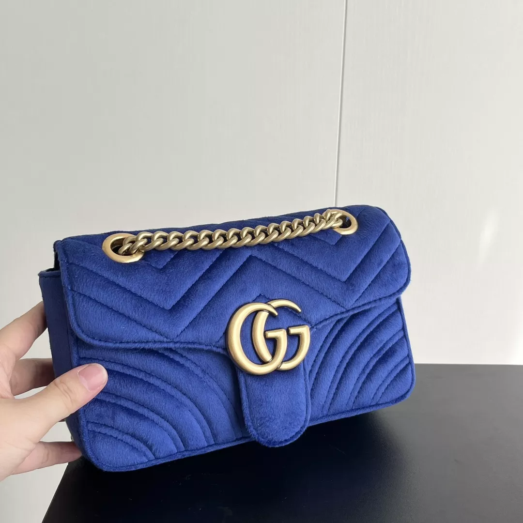 Gucci AAA Quality Messenger Bags For Women Trendsetting 4175