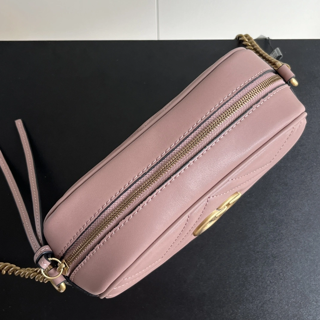 Gucci AAA Quality Messenger Bags For Women Trendsetting 7145