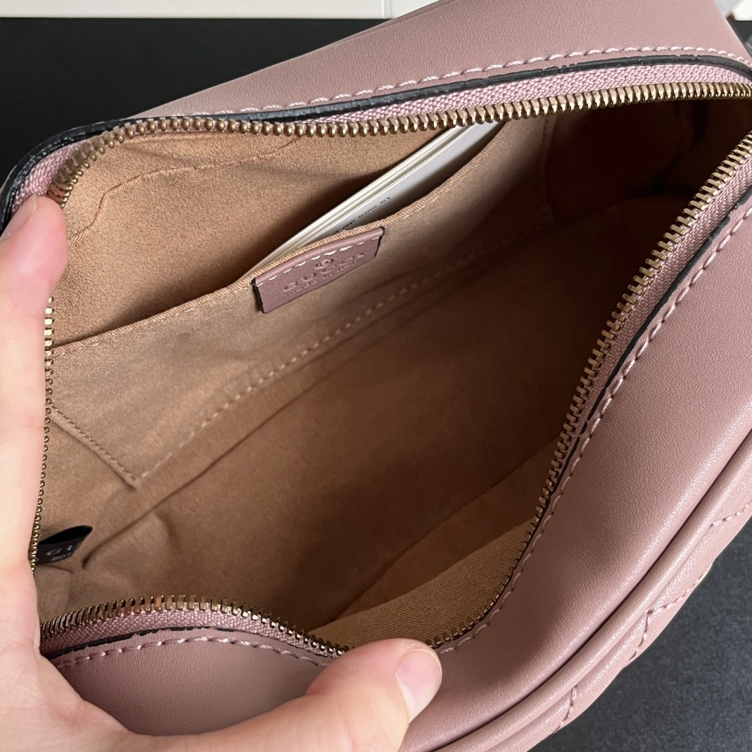 Gucci AAA Quality Messenger Bags For Women Trendsetting 7145