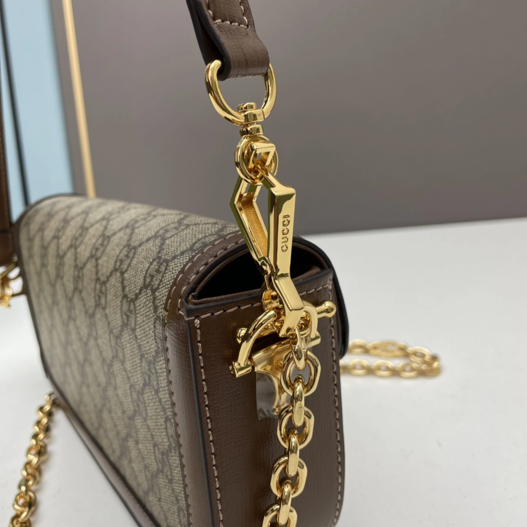 Gucci AAA Quality Messenger Bags For Women Trendy 3224
