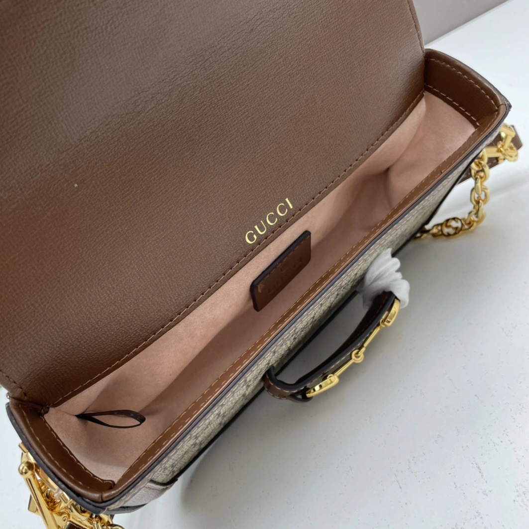Gucci AAA Quality Messenger Bags For Women Trendy 3224