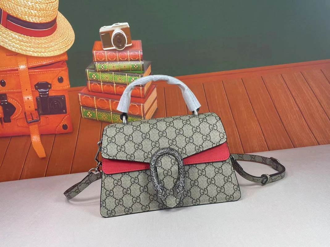 Gucci AAA Quality Messenger Bags For Women Trendy 8179