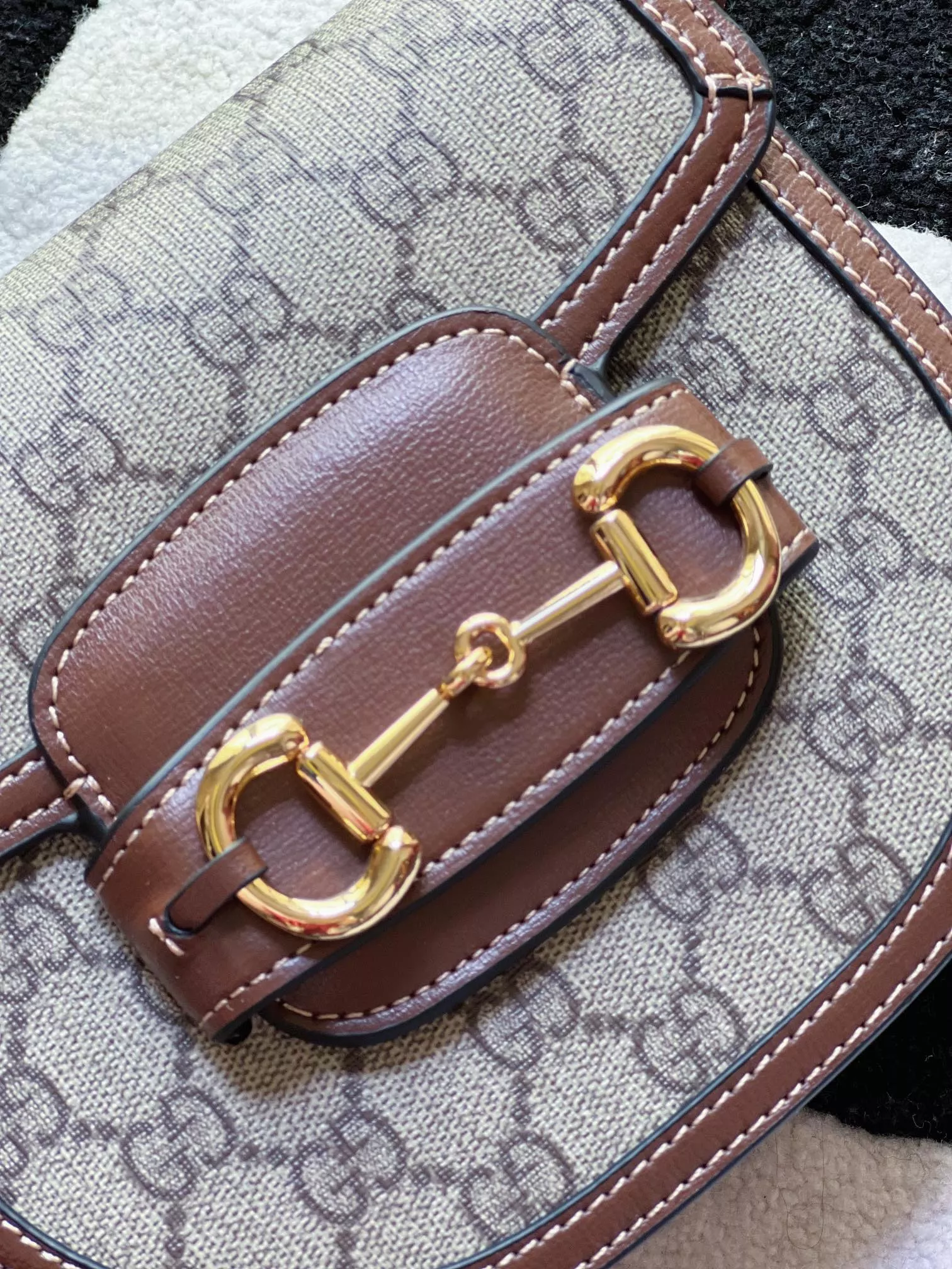 Gucci AAA Quality Messenger Bags For Women Trendy 851