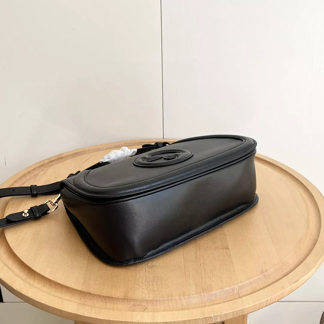 Gucci AAA Quality Messenger Bags For Women Unique 3313