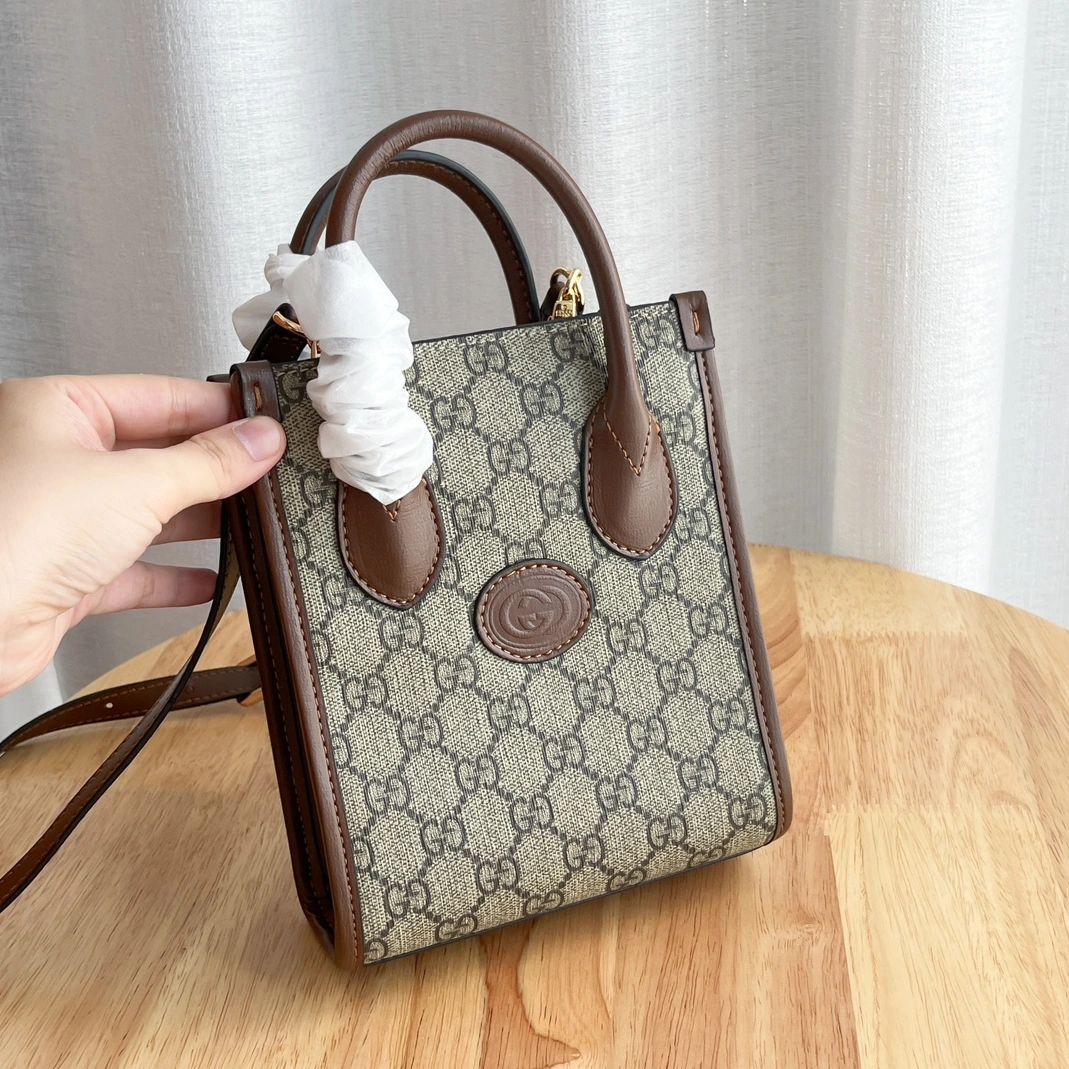 Gucci AAA Quality Messenger Bags For Women Unique 4964