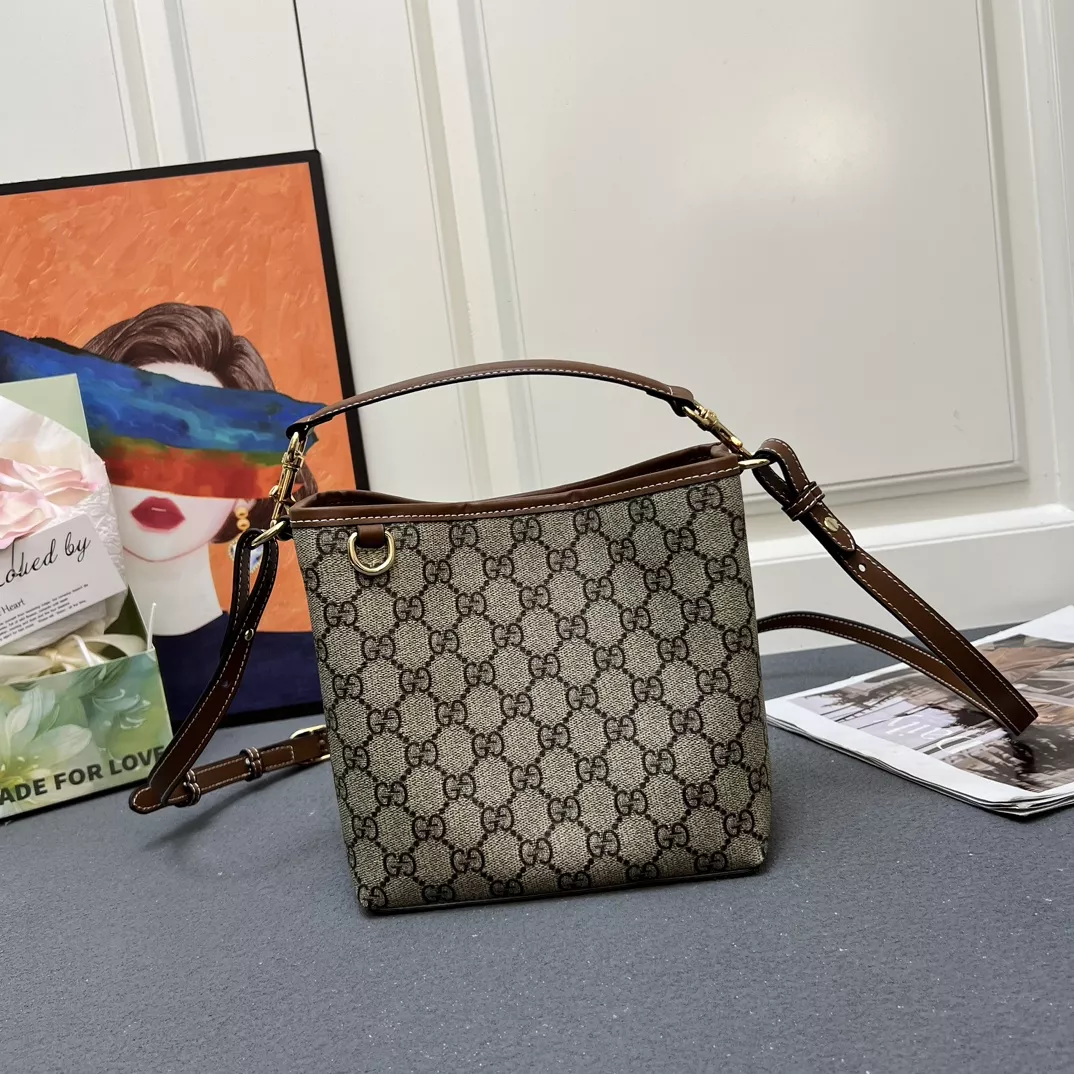 Gucci AAA Quality Messenger Bags For Women Unique 5418
