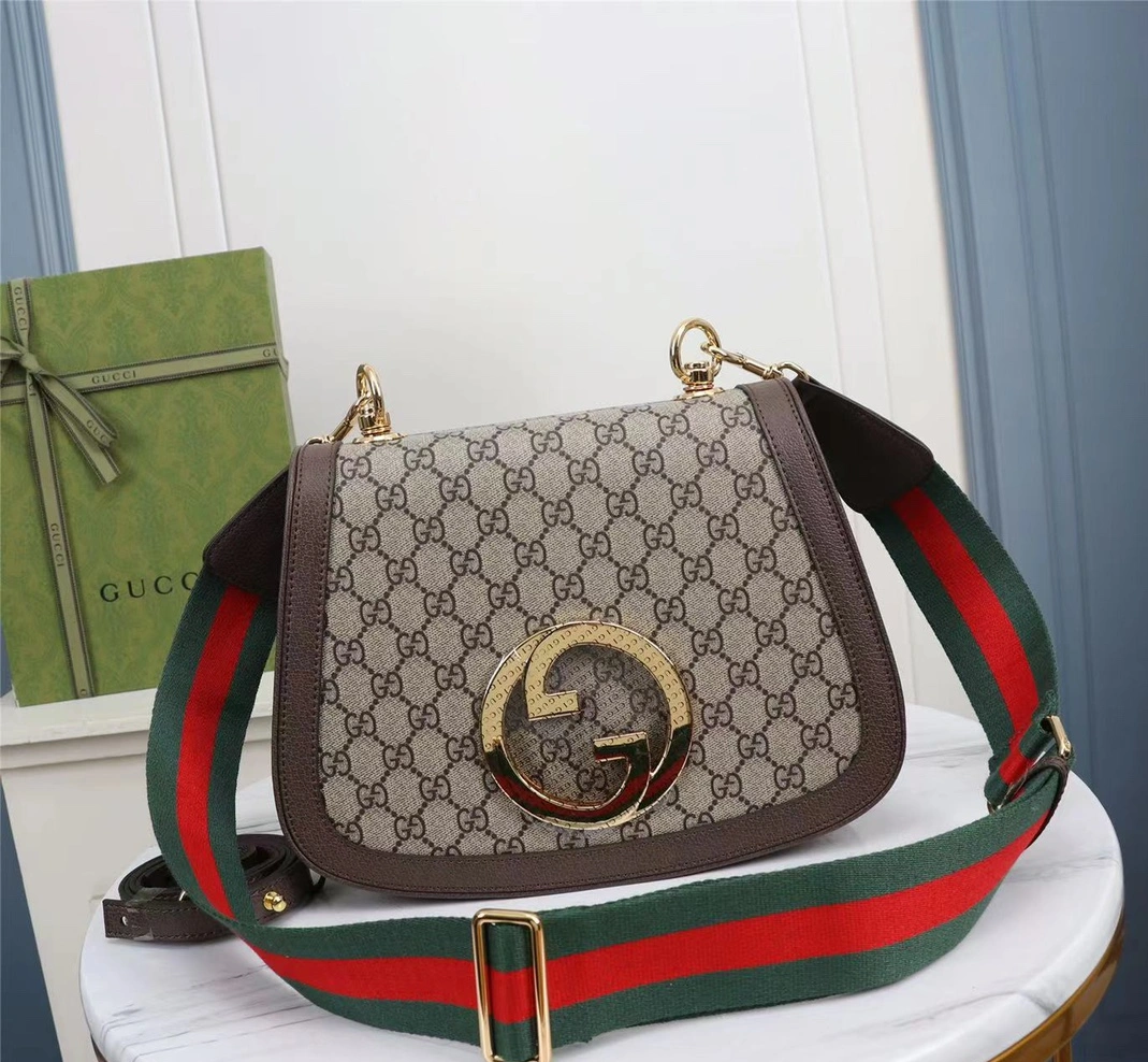 Gucci AAA Quality Messenger Bags For Women Unique 769