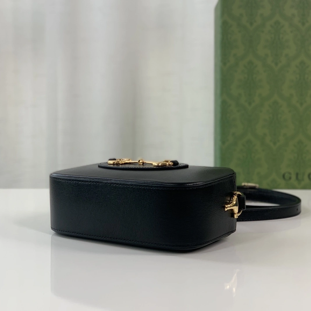 Gucci AAA Quality Messenger Bags For Women Unique 8096