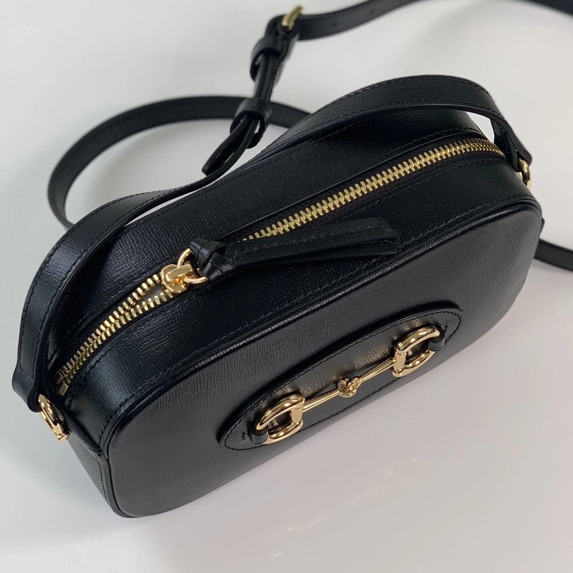Gucci AAA Quality Messenger Bags For Women Unique 8096