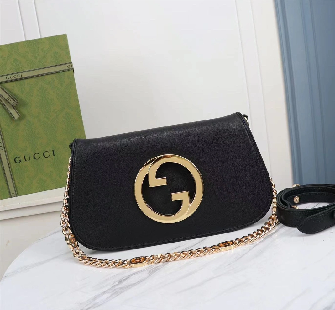 Gucci AAA Quality Messenger Bags For Women Vibrant 4852