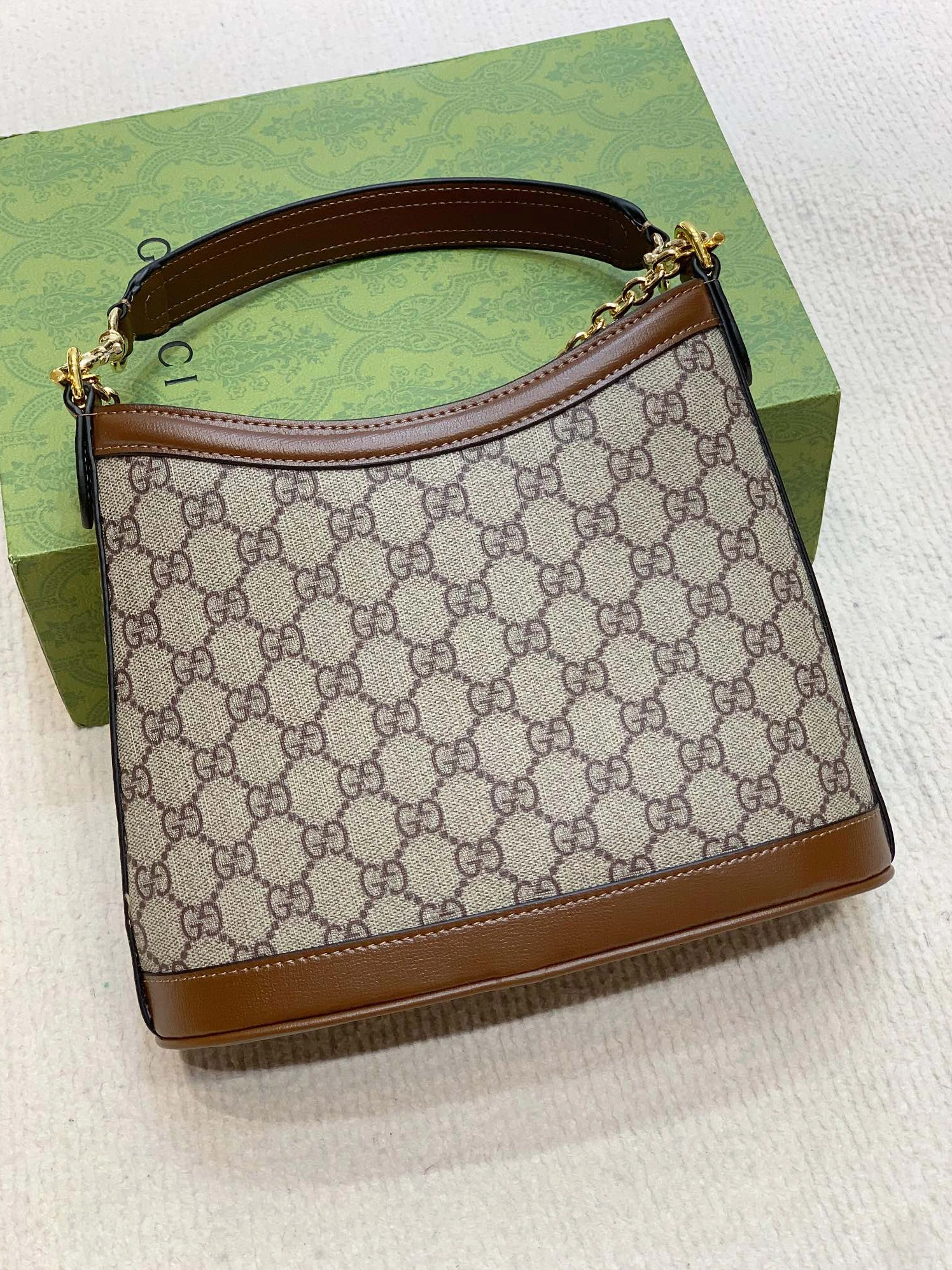 Gucci AAA Quality Messenger Bags For Women WellDesigned 2710