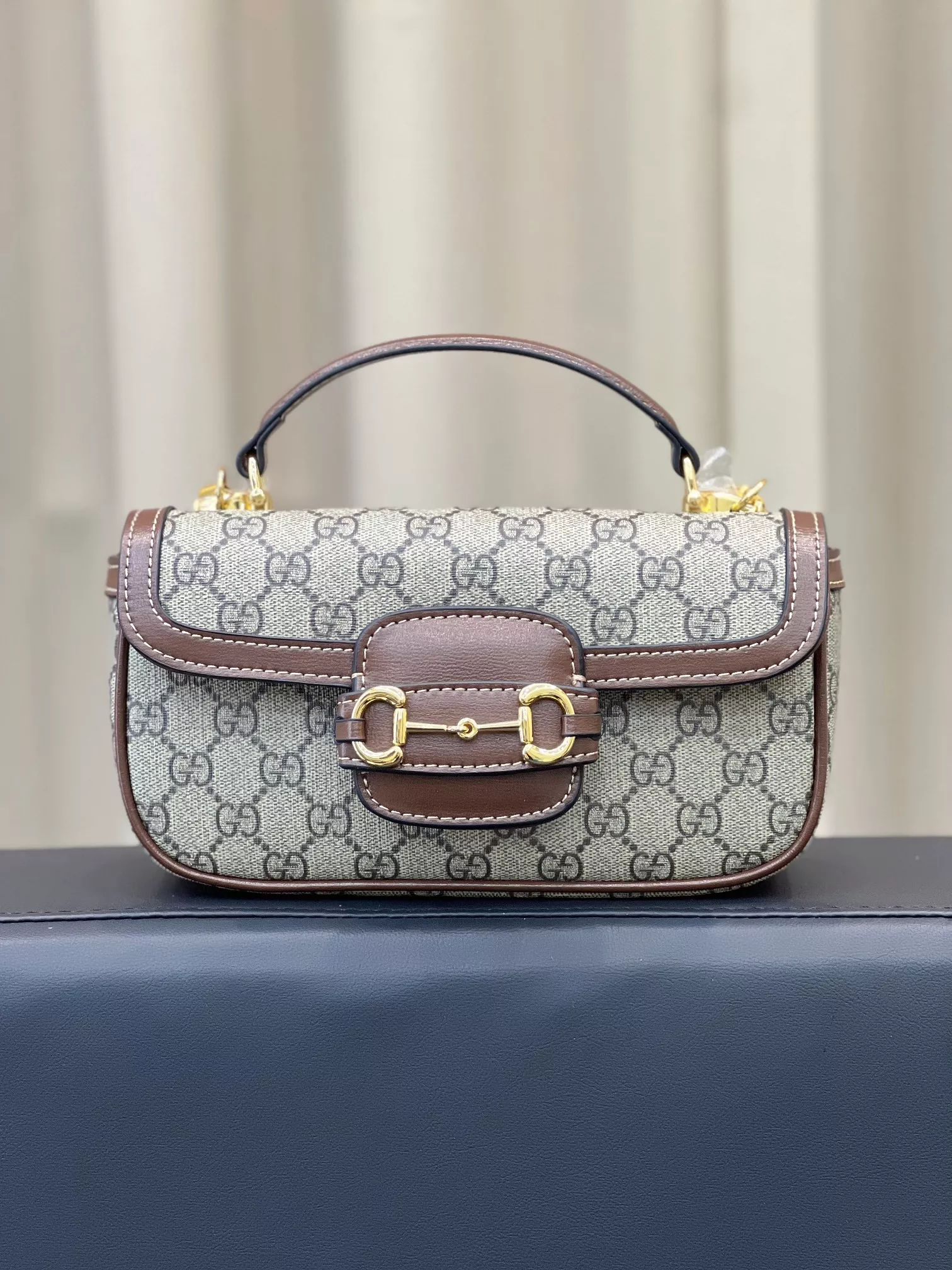 Gucci AAA Quality Messenger Bags For Women WellDesigned 5538