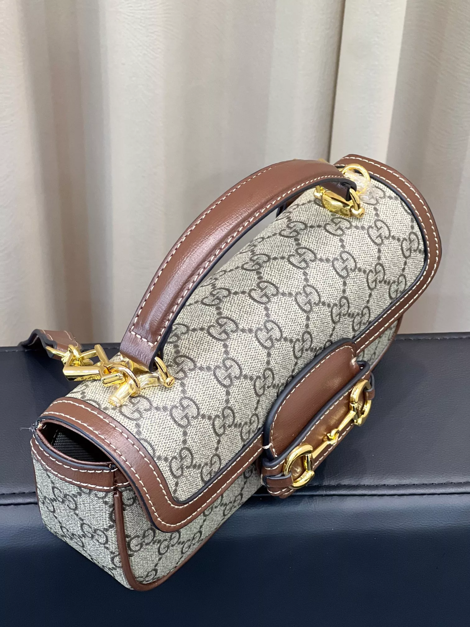 Gucci AAA Quality Messenger Bags For Women WellDesigned 5538